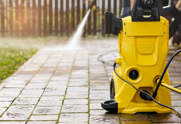 Best Rust Removal  in Lake Lorraine, FL